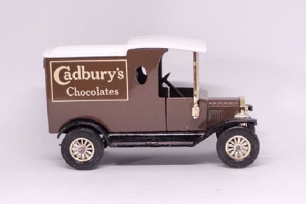 Cadburys Chocolates (White Roof)